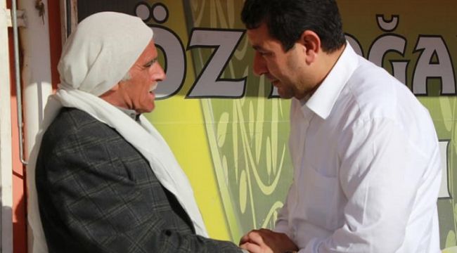 Cumhur İttifakı Adayı Özyavuz, esnafla bir arada