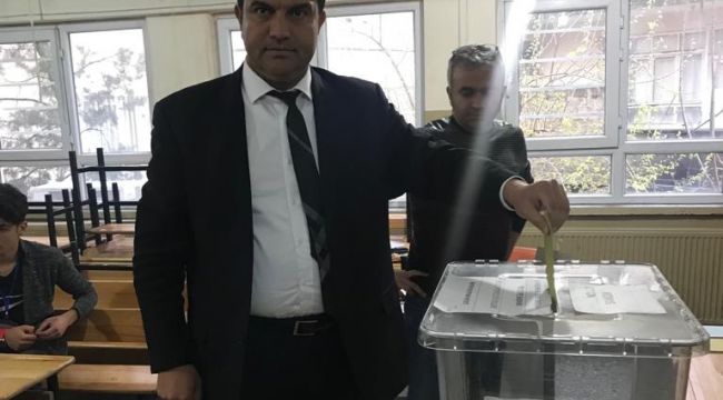 Sait Ağan Oyunu kullandı