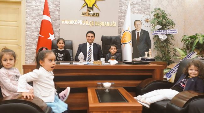 Ak Parti Karaköprü İlçe Başkanlık koltuğu çocuklara emanet