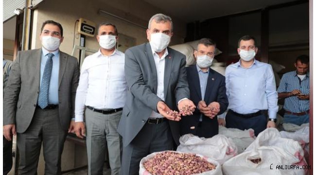 Başkan Beyazgül, şıracılar pazarı esnafını ziyaret etti