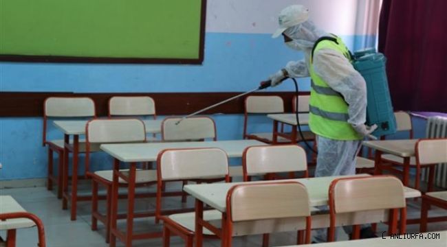 Viranşehir'de sınav öncesi okullar dezenfekte edildi