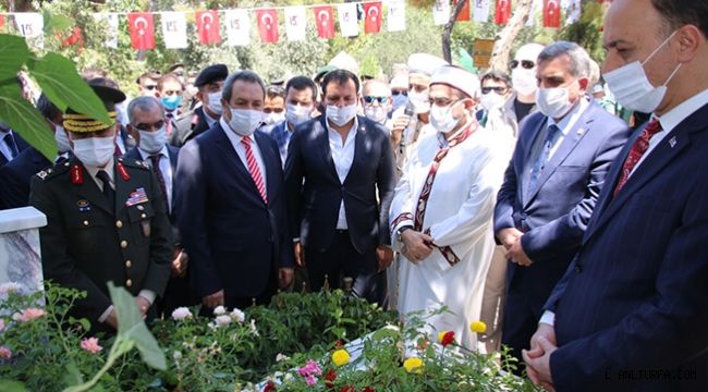 15 Temmuz şehidi Direkli mezarı başında anıldı