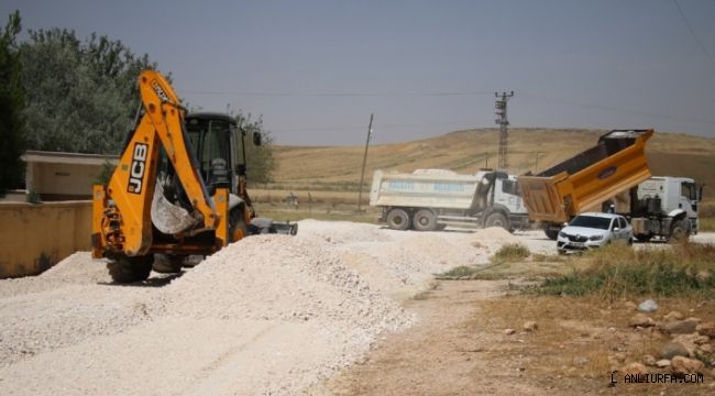 Haliliye'de yol yapım çalışmaları aralıksız sürüyor