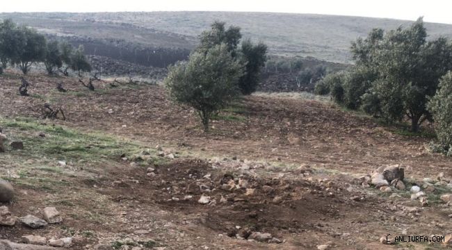 Karaköprü kırsalında yollar çamurdan kurtarılıyor