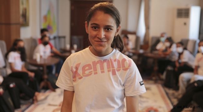 Vekil Aydınlık ve Aras’tan Merve Akpınar’a Destek