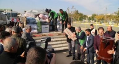 Şanlıurfa'dan Suriye'ye 7 tır insanı yardım malzemesi gönderildi