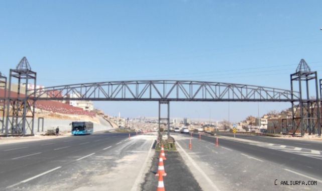 Şanlıurfa Büyükşehir okullar bölgesinde üst geçit çalışmalarını sürdürüyor