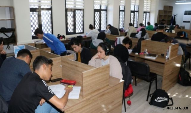 Karaköprü Belediyesi Okuma Evleriyle Gençlerin Yanında