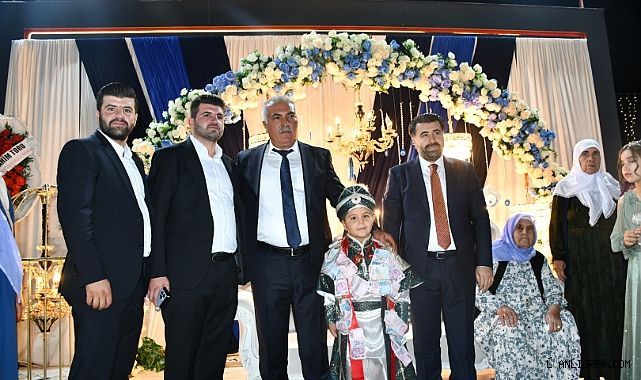 Kirli Ailesinin Mutlu Günü
