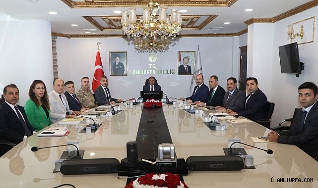 Vali Şıldak başkanlığında okul güvenliği toplantısı