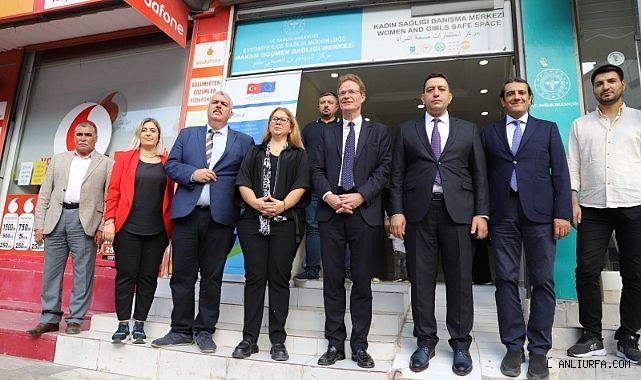 AB Türkiye Delegasyonu Başkanı Büyükelçi Nikolaus Meyer-Landrut Göçmen Sağlığı Merkezine ziyarette bulundu.
