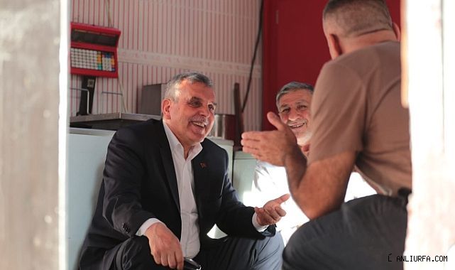 Başkan Beyazgül Aşağı Çarşı Esnafını Ziyaret Etti
