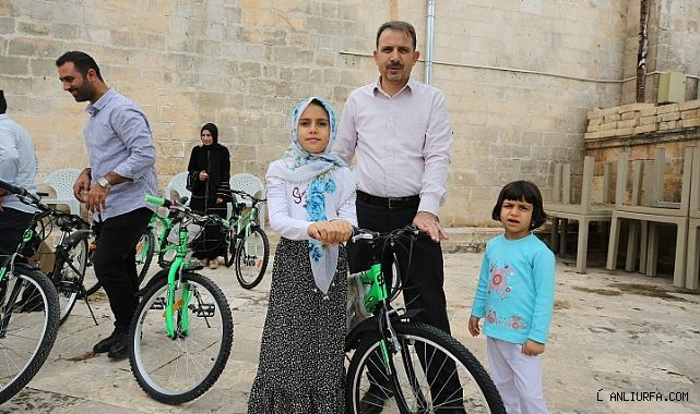 Eyyübiye Belediyesi Bisiklet Hediyelerini Dağıtmaya Başladı