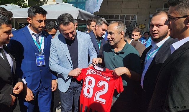 TÜGVA Şanlıurfa Ekibi, Bakan Bak'a yurt meselesini sordu