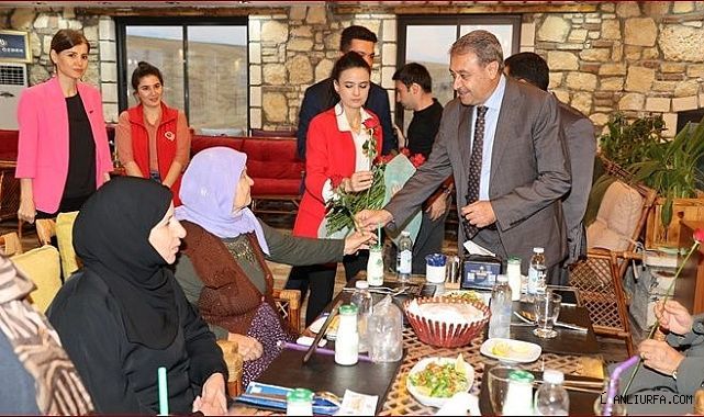 Vali Şıldak; Büyüklerimiz Baş Tacımız
