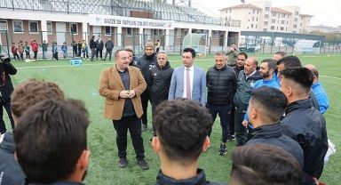 Başkan Ekinci'den lider Viranşehir Belediyespor'a moral ziyareti!