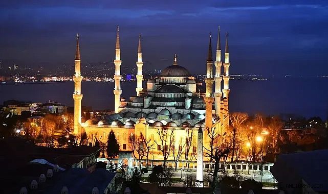 15 Temmuz için 90 bin camide sela okunacak!