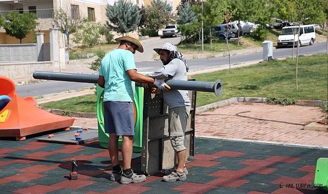 Karaköprü'de Park Mobilyaları Yenileniyor