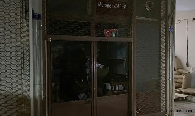 Sosyal medyada paylaşımlar yapmıştı! Urfa'daki iş yeri saldırıya uğradı!