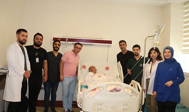 Harran Üniversitesi Hastanesi'nde 93 Yaşındaki Hastaya Başarılı Ercp Operasyonu