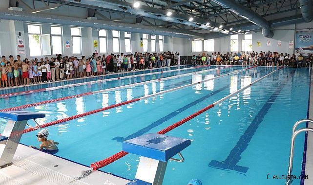 Karaköprü'de Küçük Yüzücüler Sertifikalarını Aldı