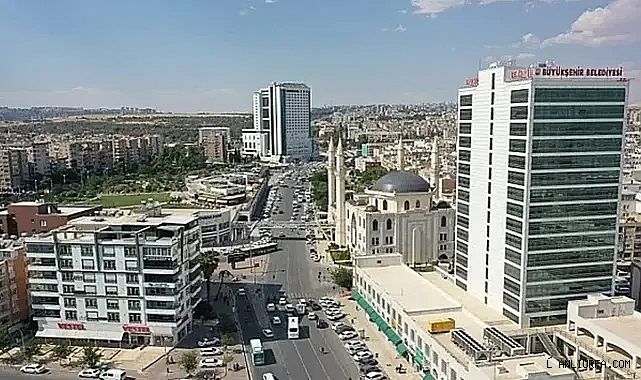 Malatya'da deprem oldu! Urfa'daki binada kısmi çökme meydana geldi!