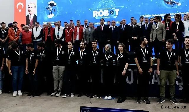 Robot yarışmasında ödüller verildi!