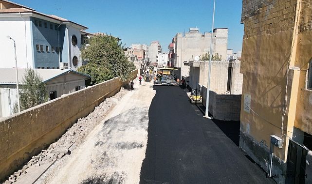 Suruç 'ta sıcak asfalt çalışmaları başladı