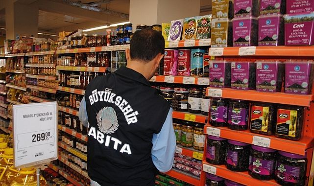 Büyükşehir Zabıtasından Marketlere Denetim