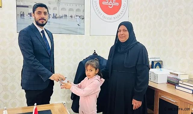 Şanlıurfa'da Minik Öğrenciden Örnek Davranış
