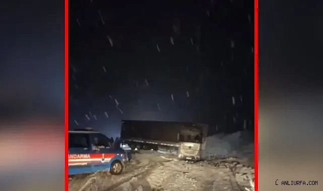 Urfa'da kar yağışı! Kaza oldu