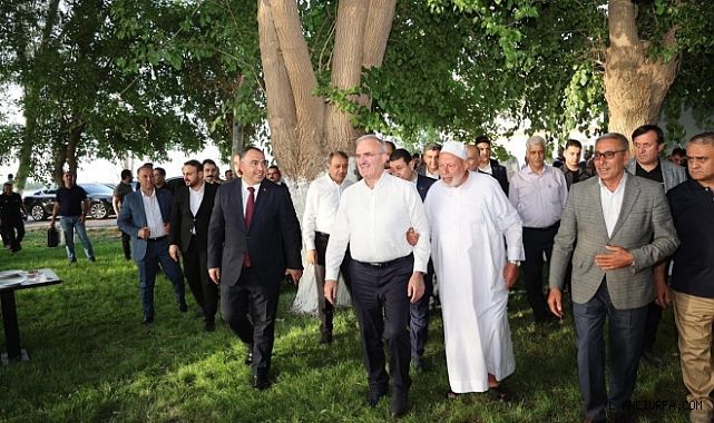 İçişleri Bakan Yardımcısı Karaloğlu Şanlıurfa'da Vatandaşlarla Buluştu