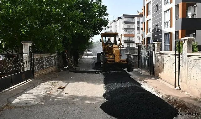 Siverek'te Üstyapı Yenileme Çalışmaları Hız Kazandı