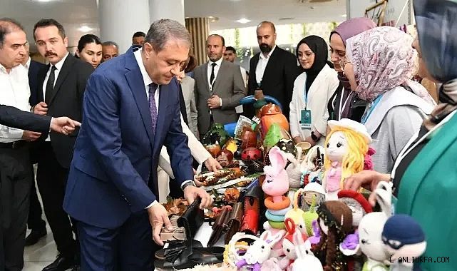 Vali Şıldak, hayat boyu öğrenme haftası etkinliklerine katıldı