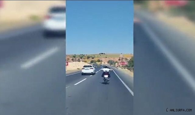 Urfa'da hem canını hem de trafiği tehlikeye attı!