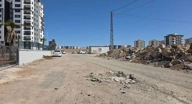 Karaköprü'de vatandaşlardan belediyeye yol tepkisi