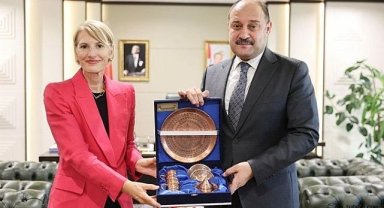 Büyükelçi Morris'ten Başkan Gülpınar'a Ziyaret