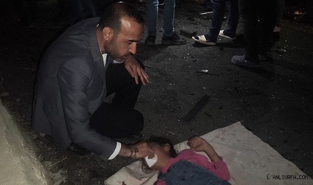 Şanlıurfa'da Minibüs ile Otomobil Çarpıştı: Yaralılara Milletvekili Ferit Şenyaşar Müdahale Etti