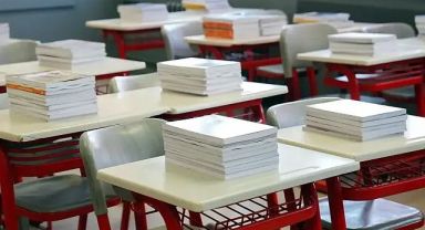 Ücretsiz ders kitapları kaynak oldu!