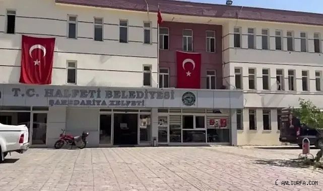 Urfa'da ilçe başkanı memuru darp etti iddiası!