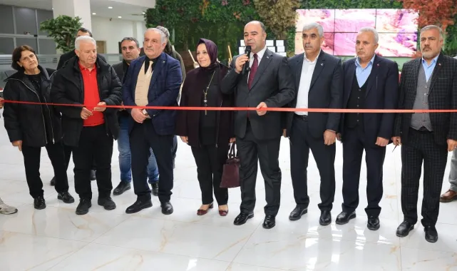 Başkan Çiftçi ve Yeniden Refah Partisi İl Başkanı Sanat Sergisini Açtı