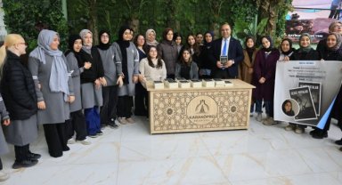 Başkan Nihat Çiftçi, Yazar Rümeysa Şancı'yı Tebrik Etti