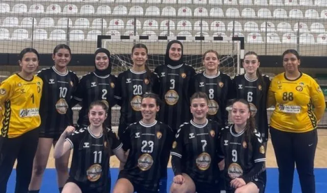Güneşin Çocukları Hentbol Takımı Play-Off'a Namağlup İlerliyor