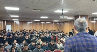 Şanlıurfa'da Önder Genç'ten 28 Şubat Süreci Üzerine Söyleşi