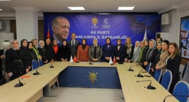 AK Parti Kadın Kolları Şanlıurfa'da İlçe Başkanları ve Üyelerle Buluştu