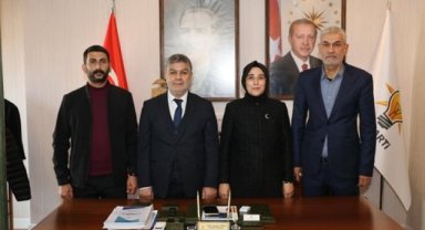 AK Parti Milletvekili Yazmacı'dan Viranşehir Teşkilatına Bayram Ziyareti