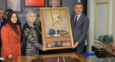 AK Parti Şanlıurfa İl Başkanlığı'nda Kadın Kolları Buluşması