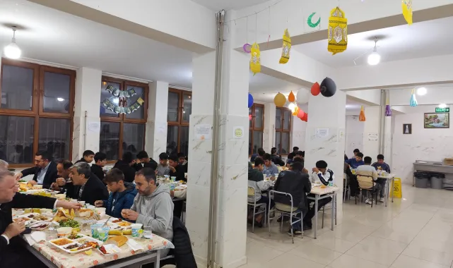 Ceylanpınar'da Öğrencilerle İftar: Maarifin Kalbinde Ramazan Etkinliği