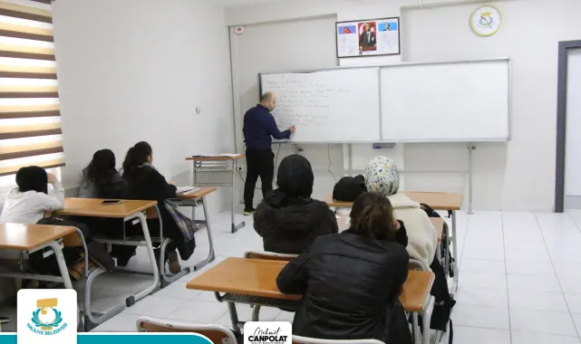 Haliliye'de Gençler Eğitime Hazırlanıyor: Başkan Canpolat Öncülüğünde Destekler Sürüyor