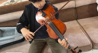 Haliliye'de Keman Kursu: Her Yaştan Katılımcı Müziğin Dünyasına Adım Atıyor